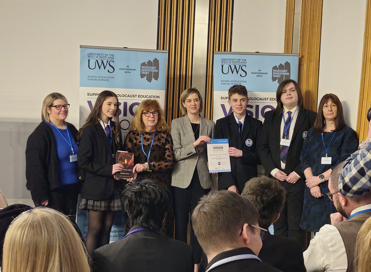 Vision Schools tweet media