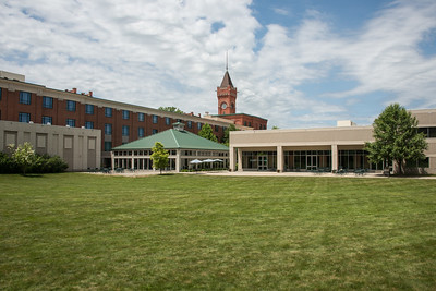 It’s never too early to plan a memorable corporate retreat or company picnic at #Wellsworth #Hotel! From energizing team-building sessions to friendly games on our back lawn, we have everything you need for a productive—and fun—getaway. Contact us today to reserve your spot!