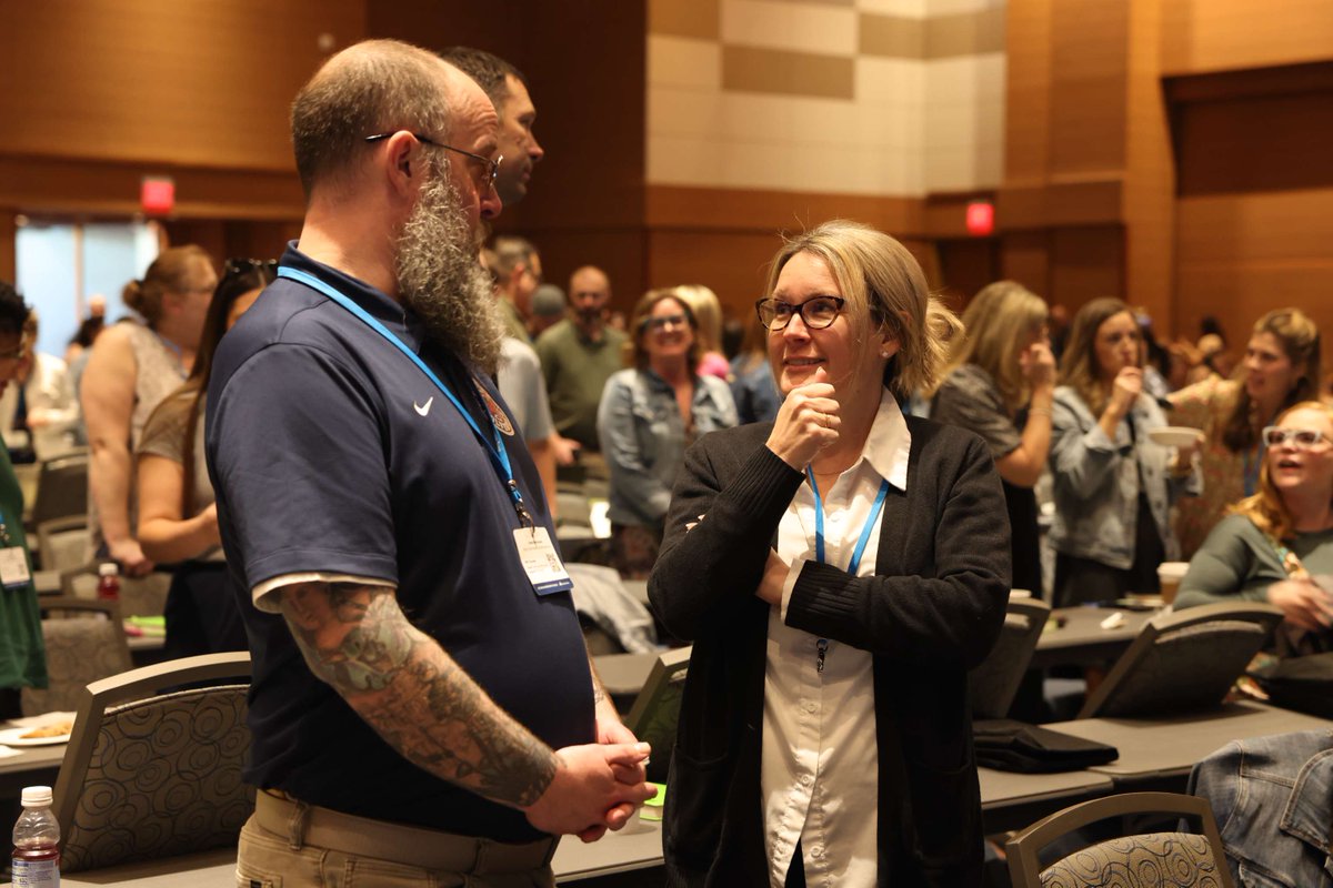 SolutionTree's tweet image. Day 2 energy = next-level clarity.

Big ideas. Tough questions. Real collaboration.

When educators unite around learning, results follow. 🔥

#PLCAtWork #TeacherLeadership #EdLeadership