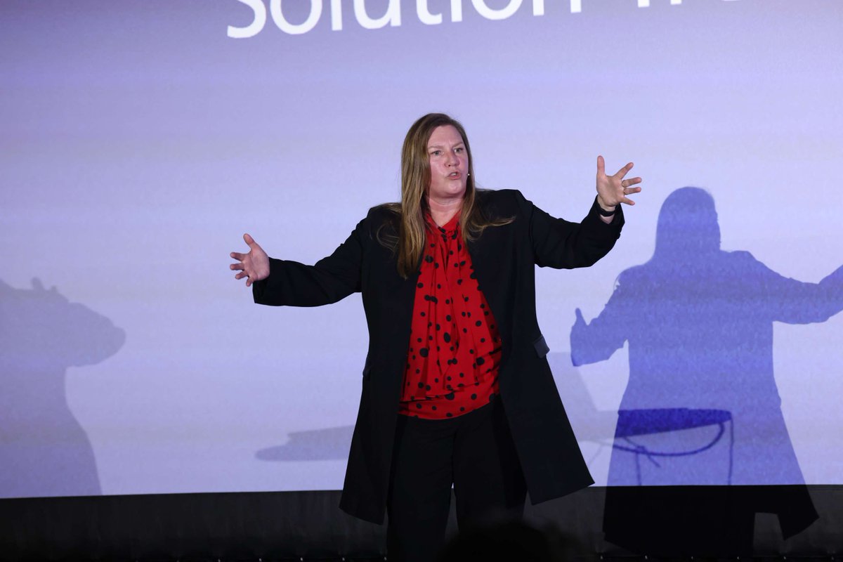 SolutionTree's tweet image. Day 2 energy = next-level clarity.

Big ideas. Tough questions. Real collaboration.

When educators unite around learning, results follow. 🔥

#PLCAtWork #TeacherLeadership #EdLeadership