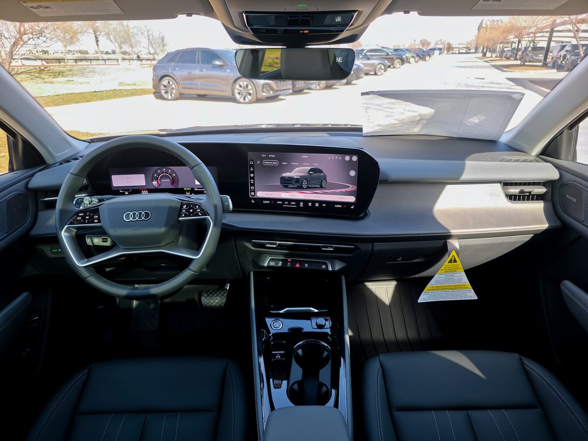 AudiGrapevine's tweet image. The all-new, completely redesigned 2026 Audi Q3 S line quattro is finally here. Finished in Mythos Black with 20" S line wheels, it features a turbo engine, quattro AWD, Virtual Cockpit Plus, panoramic sunroof, SONOS audio, and advanced driver assists #DriveInStyle #AudiGrapevine