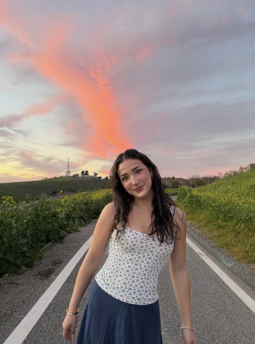 Mi_cha_82's tweet photo. Better days 🌹✨ https://t.co/R7rquXUJog
