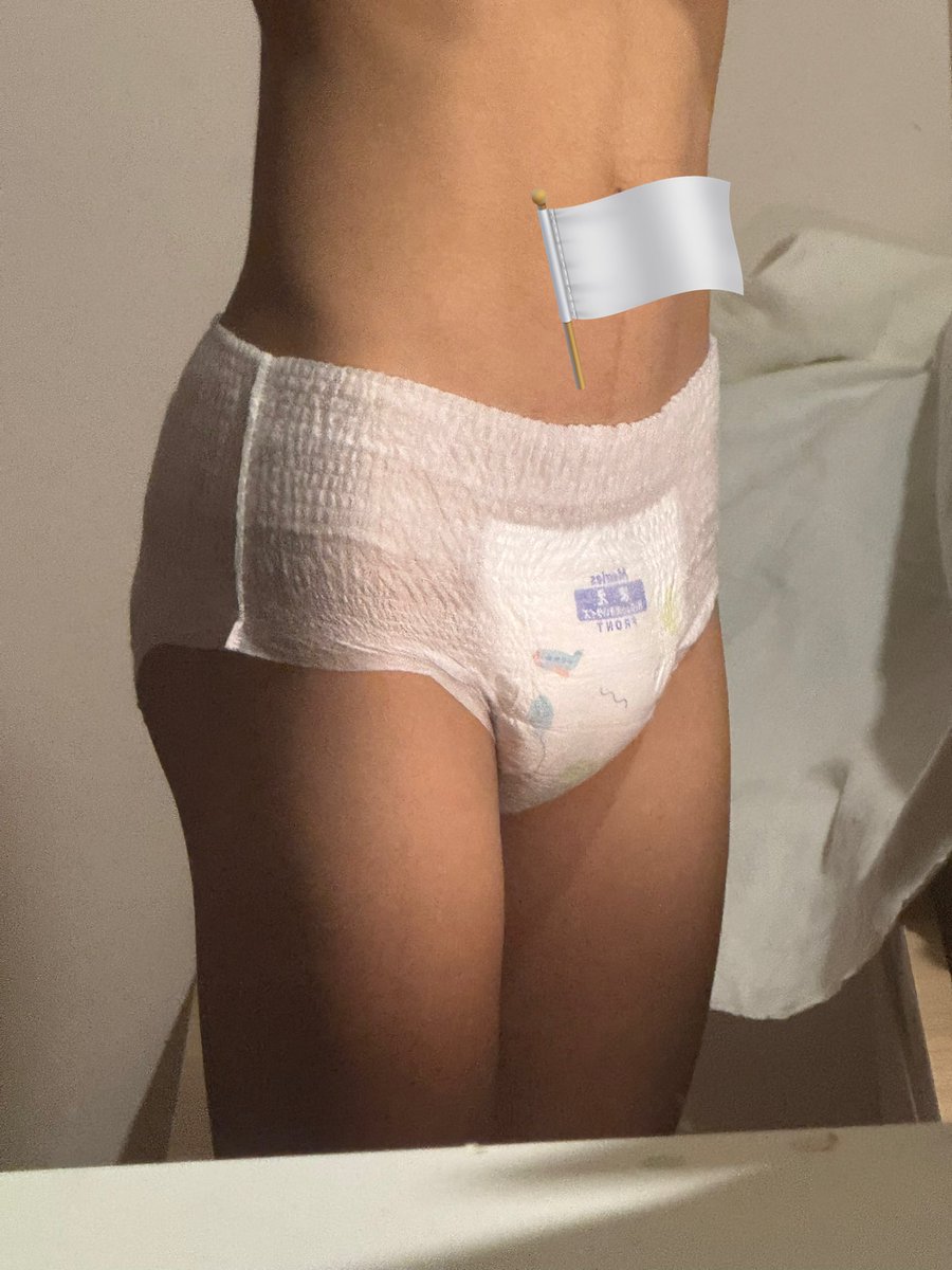 yeeyeehellobro's tweet photo. wearing my fav diaps today- merries! 😋 

#abdl #abdlsg #DL #abdldiaper #diaper https://t.co/3s06vuZhaM