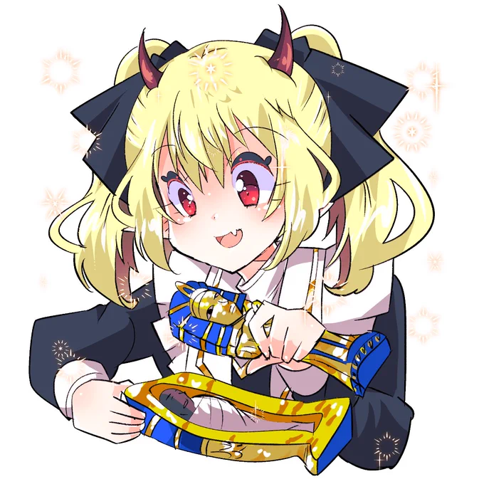 いつものヴァンパイアさん エジプト展の戦利品第二弾、パカパカミイラフィギュア。ちゃんとお洋服着てるのよ!