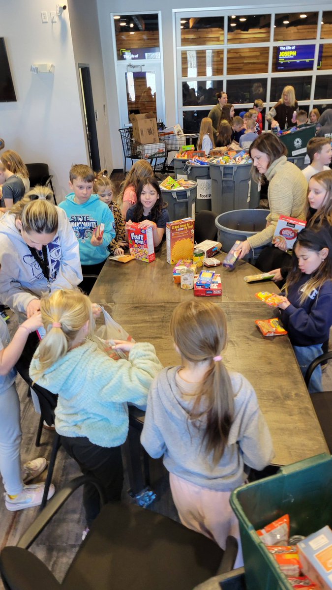 Giving Tree Pantry tweet media