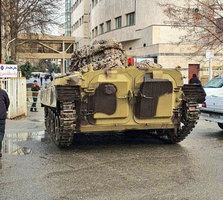 iranianpapppi3's tweet photo. زمانیکه اسرائیل مدرسه و بیمارستان و مراکز عمومی تو لبنان و غزه رو میزد و میگفتیم حماس و حزب‌الله بعنوان گروهک تروریستی از مردم #سپر_انسانی ساختن و دارن تسلیحات تو این اماکن ذخیره میکنن، عرزشیا میگفتن دروغ میگید و اگر راست میگید سند بیارید
تا اینکه همین حرکت این‌روزا به بیمارستان‌ها و مدارس و دانشگاههای ایرانم رسیده و شاهد دپوی تسلیحات سبک و سنگین تو مراکز رفت‌وآمد مردم هستیم
آآآهای عرزشی بیشرف؛
تو که نه عقل داری،نه شرف که بشه چیزی رو بهت ثابت کرد
فقط این تصاویر اینجا بمونه برای بعده‌ها که زبونت سه متر دراز بود و قرار بود پشت دستی بخوری از مردم
#IranMassacre 
#R2PforIran