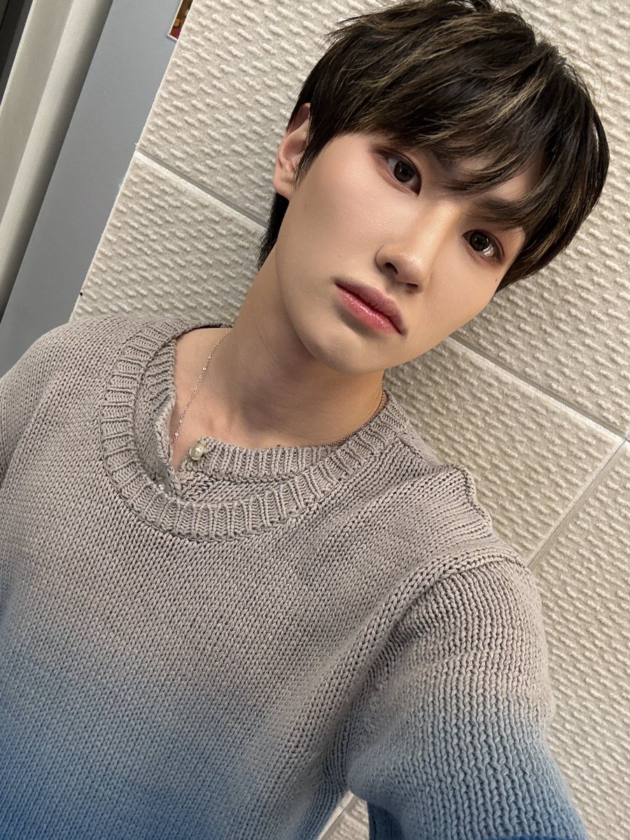 TNX_twt's tweet photo. 꽤 괜찮은 날 🫶🩵

#TNX 
#최태훈 #TAEHUN https://t.co/wBYwwf3XW0