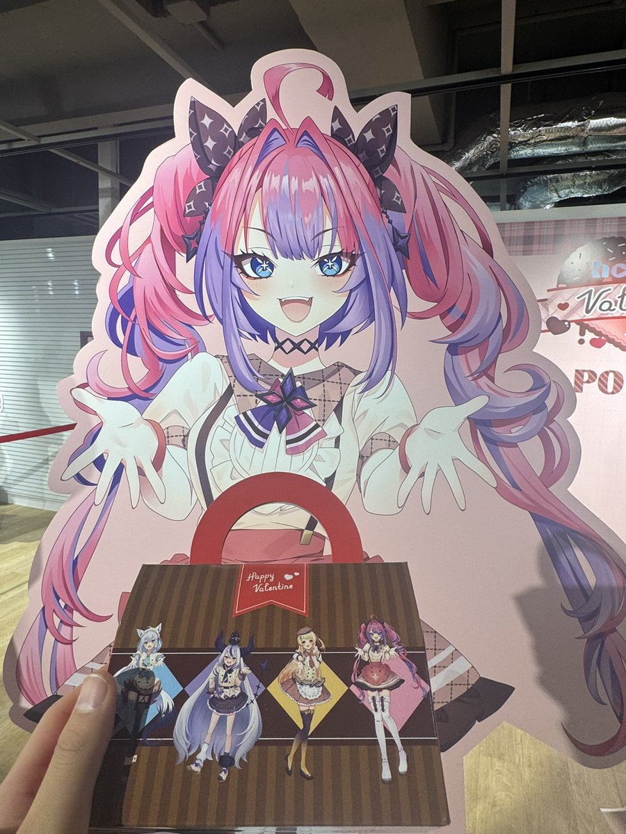 ヴィヴィちゃん可愛すぎる💕 バレンタインチョコいただきます🍫 前に