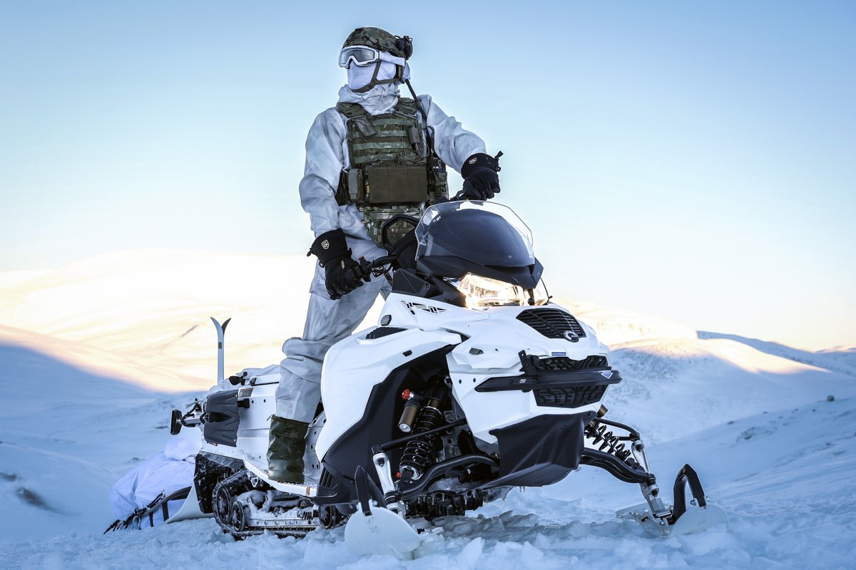 Defence Equipment & Support tweet media