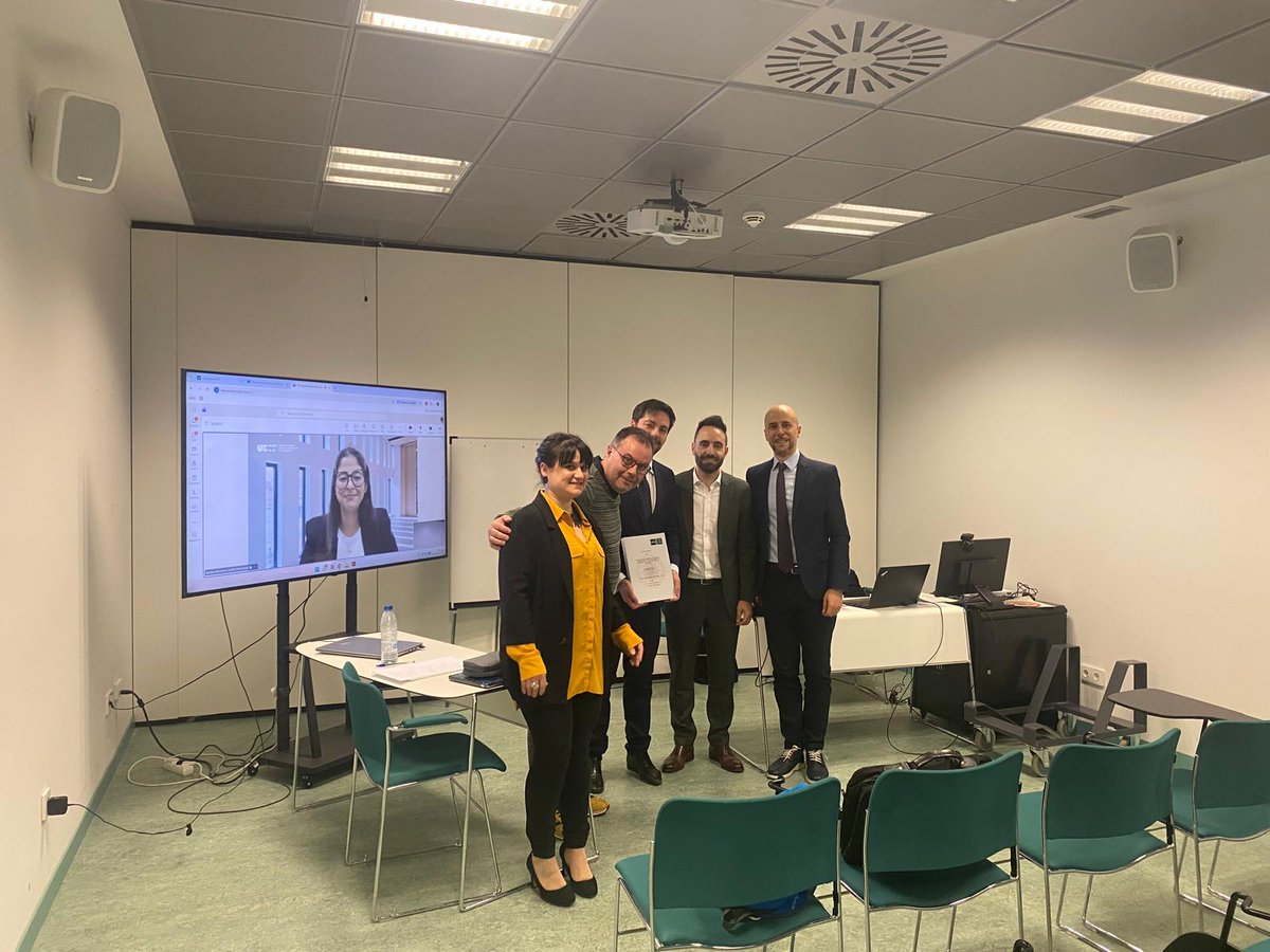 Simón Gil Tévar tweet media