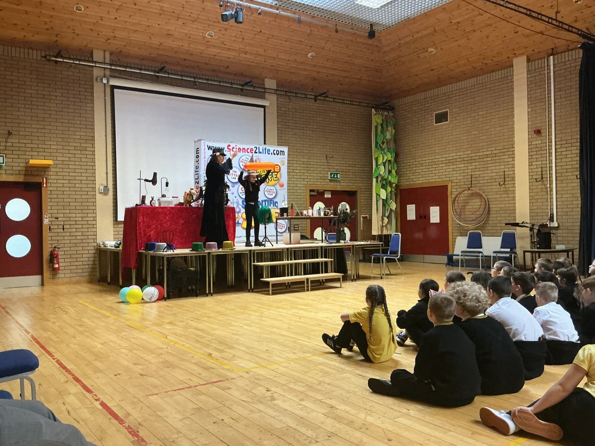 ctrps1's tweet photo. A huge thank you to Scientific Sueย for a truly magical morning! โจ From P1 all the way to P7, our pupils were absolutely spellbound by the explosive experiments and scientific wonders. Itโs not every day that science feels this much like magic! ๐ฅ
#ScienceIsMagic #ScientificSue https://t.co/EIBWOwmeno