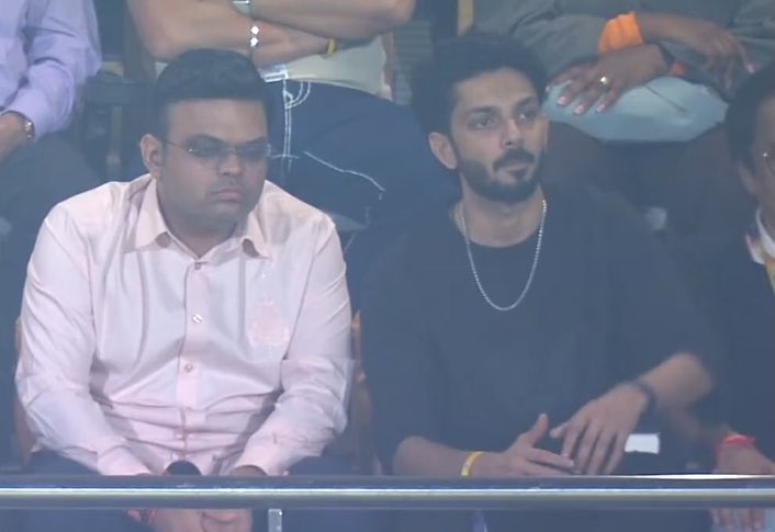 mufaddal_vohra's tweet photo. ICC CHAIRMAN JAY SHAH WITH ANIRUDH. https://t.co/D8LKy7oleQ