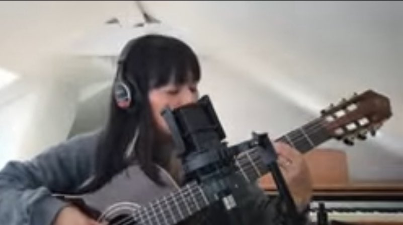 NILO_co's tweet image. YouTube live にろの部屋
今日も世界のあちこちから、ご視聴どうもありがとうございました！

新ギターでの初ライブでした！
#ortegaguitars 
いかがでしたか？？

来月はイレギュラー放送で2週間後の3/12(木)です！

#youtubelive