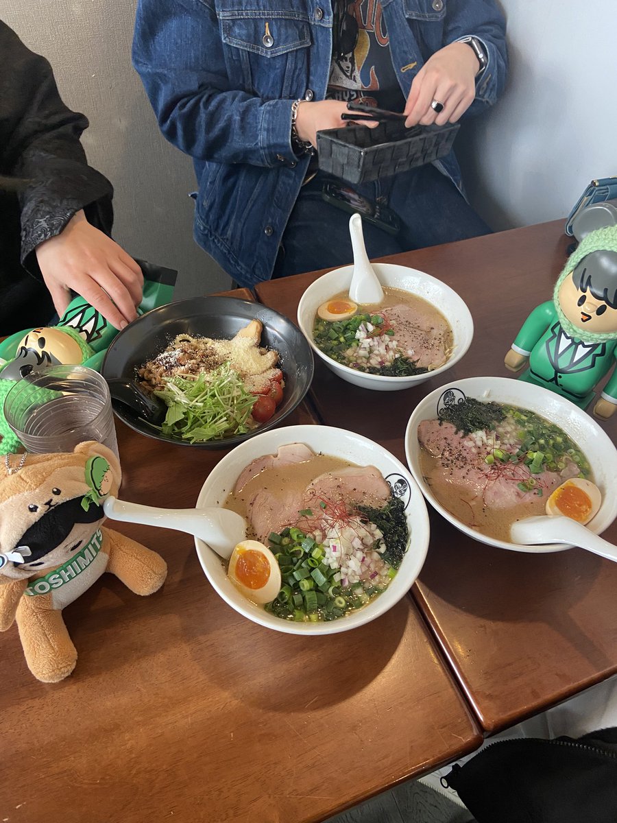 ぼっちで岡崎回ろうとしてたところを、お兄さんお姉さんに拾ってもらえ