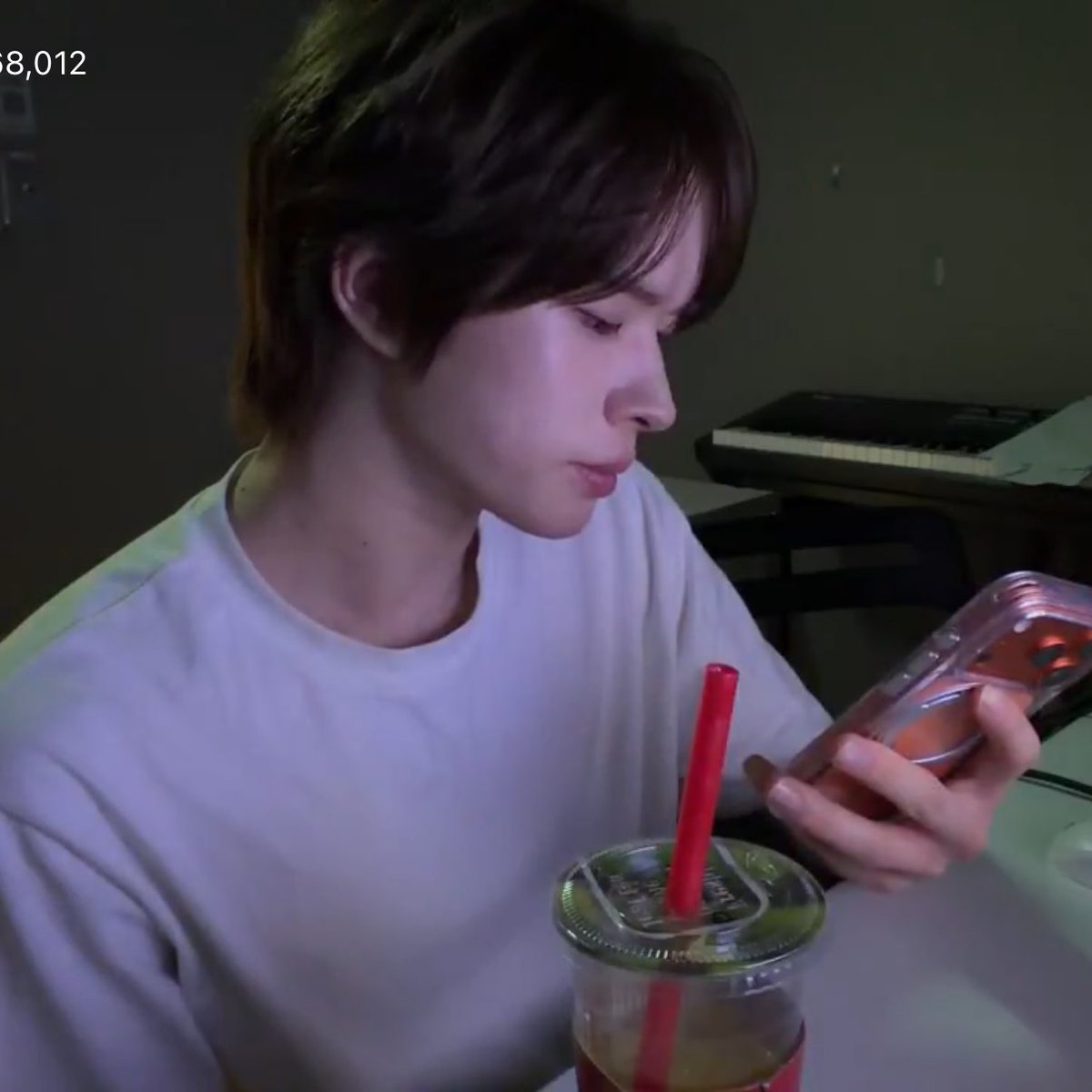 뜌 tweet media