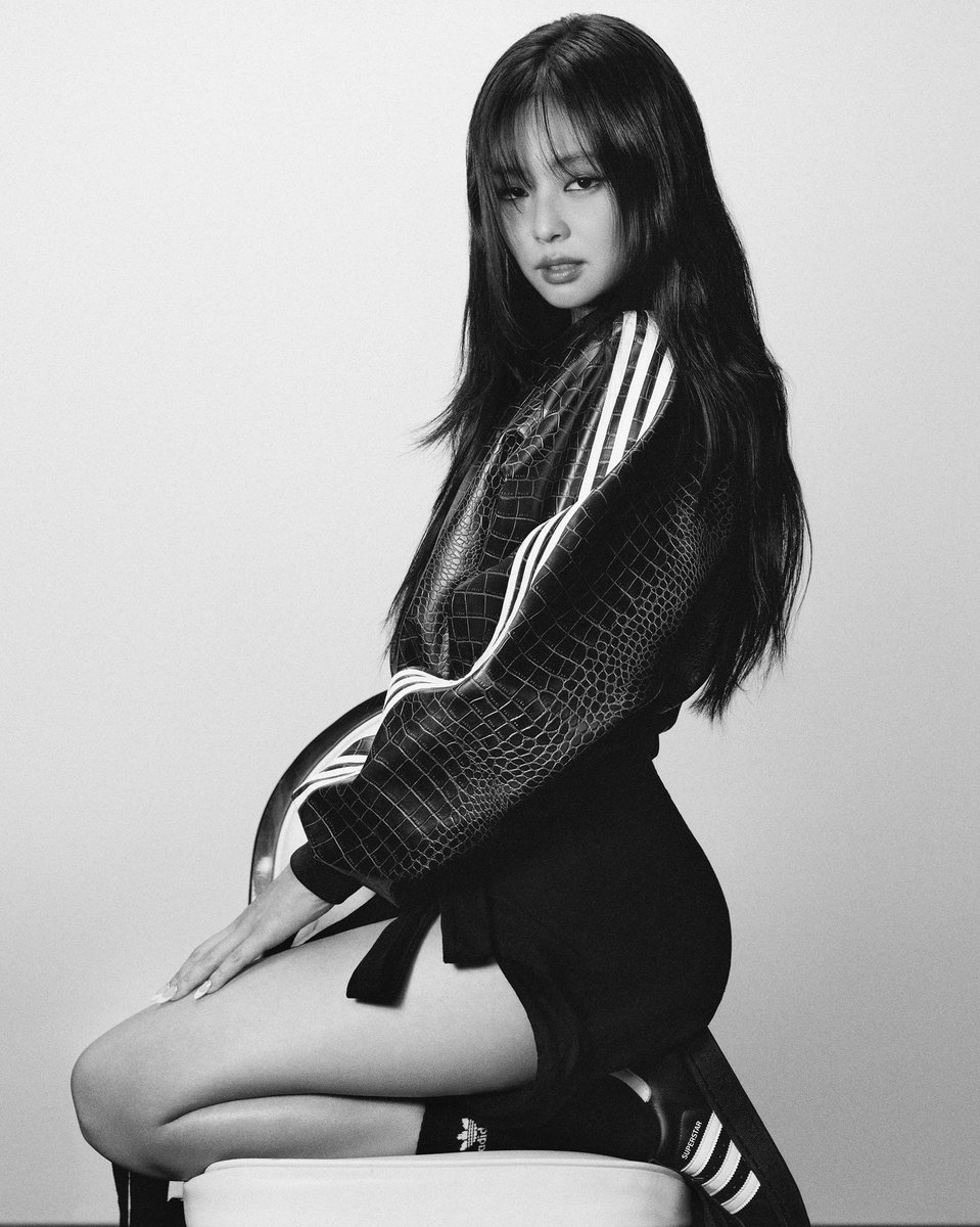 zJanekim's tweet photo. Jennie for adidas https://t.co/hfAAG8dyma