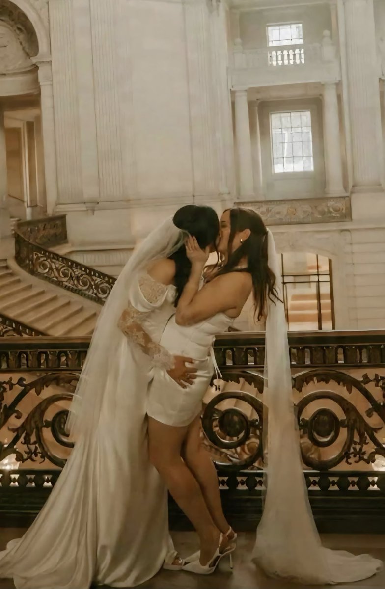 ⚢︎ (@lesbicarj) on Twitter photo 