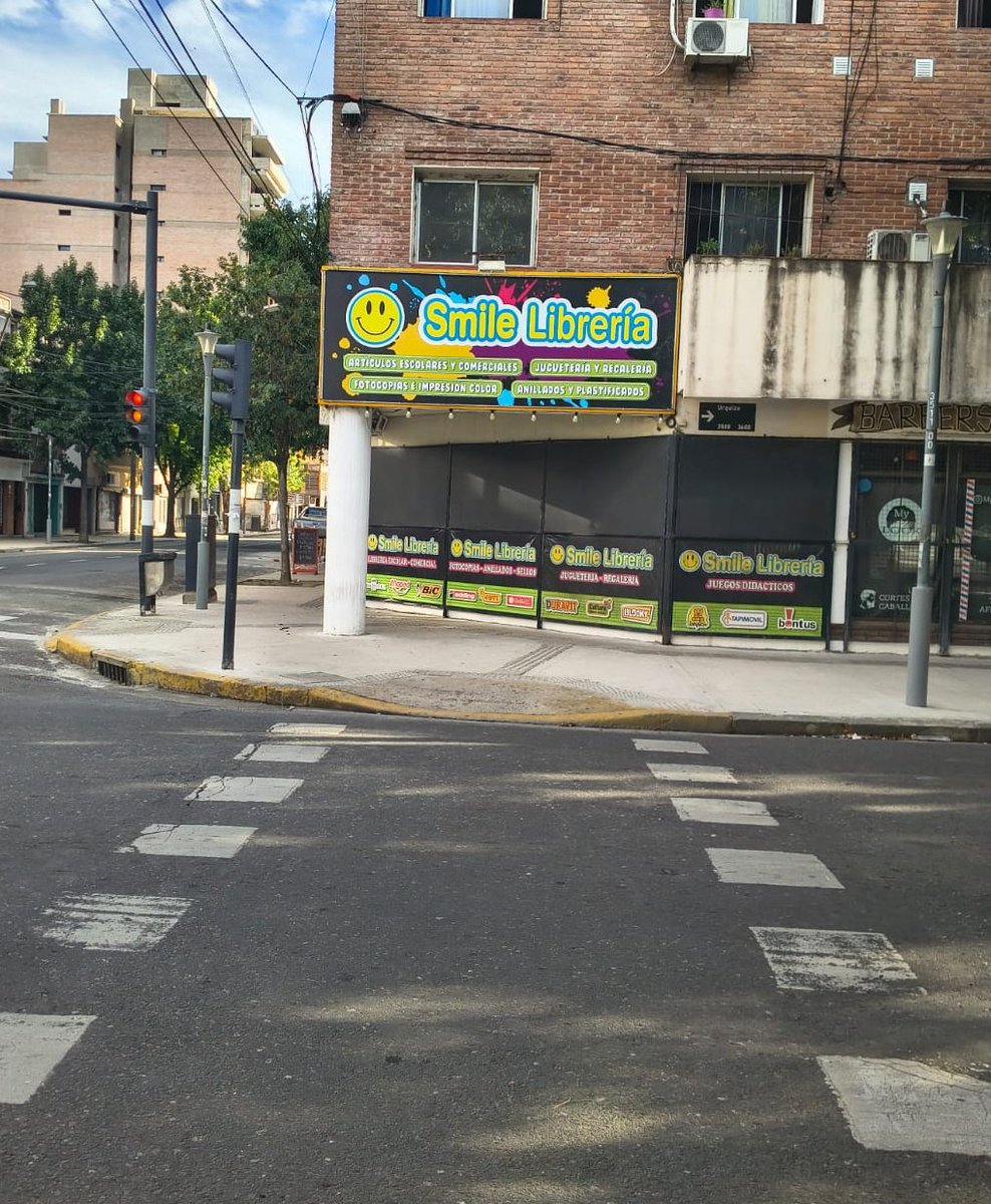 los de smiling friends ahora van a trabajar aca