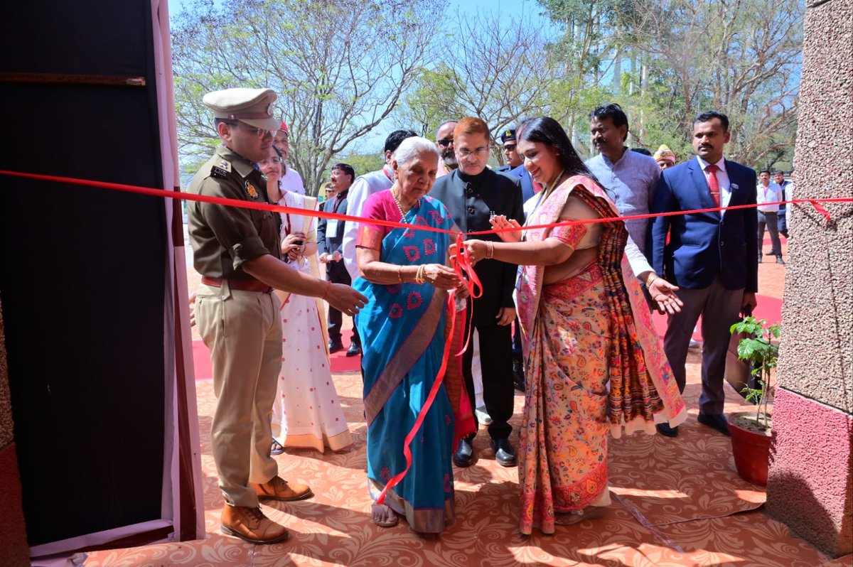 DM/DEO Sonbhadra tweet media