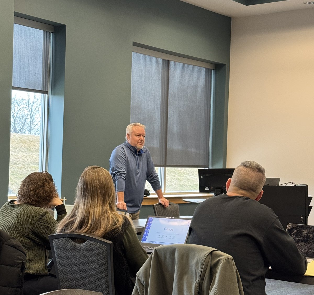 IU13 Educational Technology tweet media