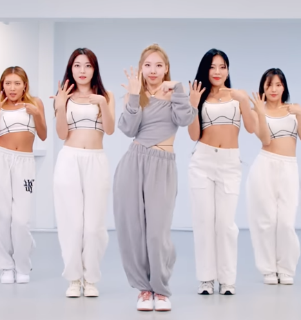 ballavolaconga's tweet photo. seeeeeooooollemiiiiii meotgiiiiii jeonеeeeeee i wanna make it pop! pop! pop! you want it pop! pop! pop! teojigil wonhaeeeeee https://t.co/pOoyzkwKRy