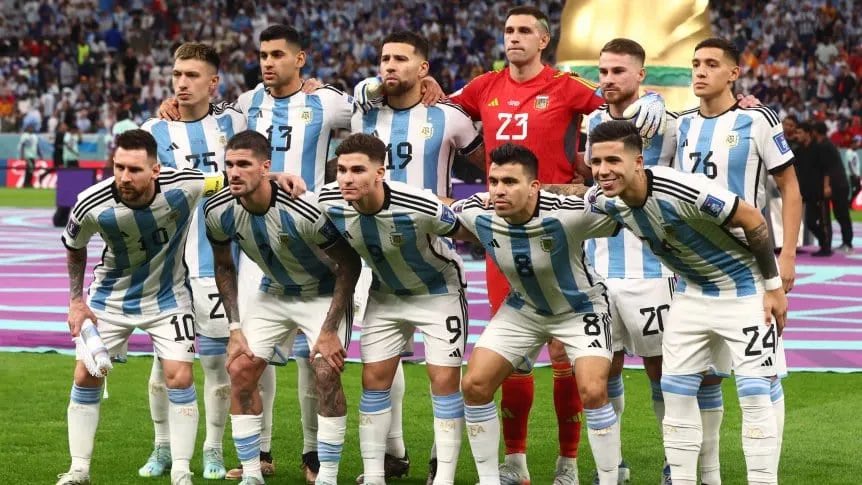 ESnomanu's tweet photo. Hay que empezar a abrir el melón de si hay que echar a Argentina del próximo Mundial hasta que aprendan a comportarse como personas. https://t.co/exOhhYvYnv