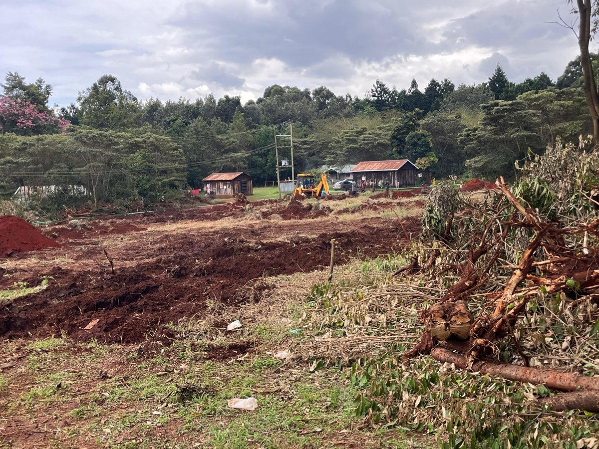 The destruction inside Karura Forest continues. Friends of Karura call on KFS to stop immediately and explain their plans. Thank you to <a href="/citizentvkenya/">Citizen TV Kenya</a> <a href="/Eastleighvoice/">The Eastleigh Voice</a>  for highlighting this crisis.    #SaveKarura