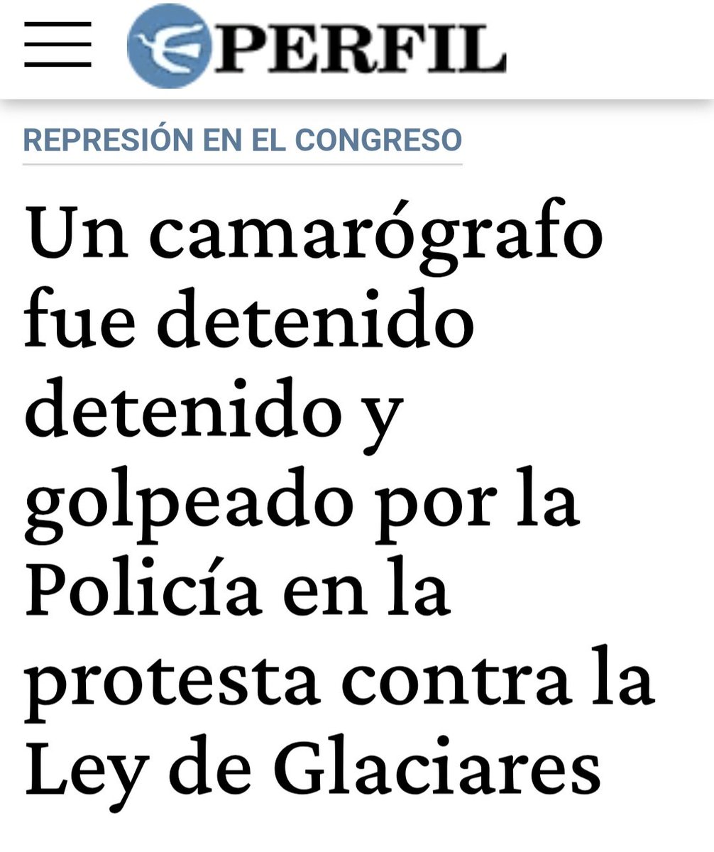 GRAVÍSIMO
La reforma laboral eliminó el Estatuto del Periodista. Lo advertimos. Hoy, en la primera movilización posterior a esa sanción, Greenpeace realizó una intervención mientras el Senado debate la Ley de Glaciares. En ese contexto, un camarógrafo fue golpeado y detenido por
