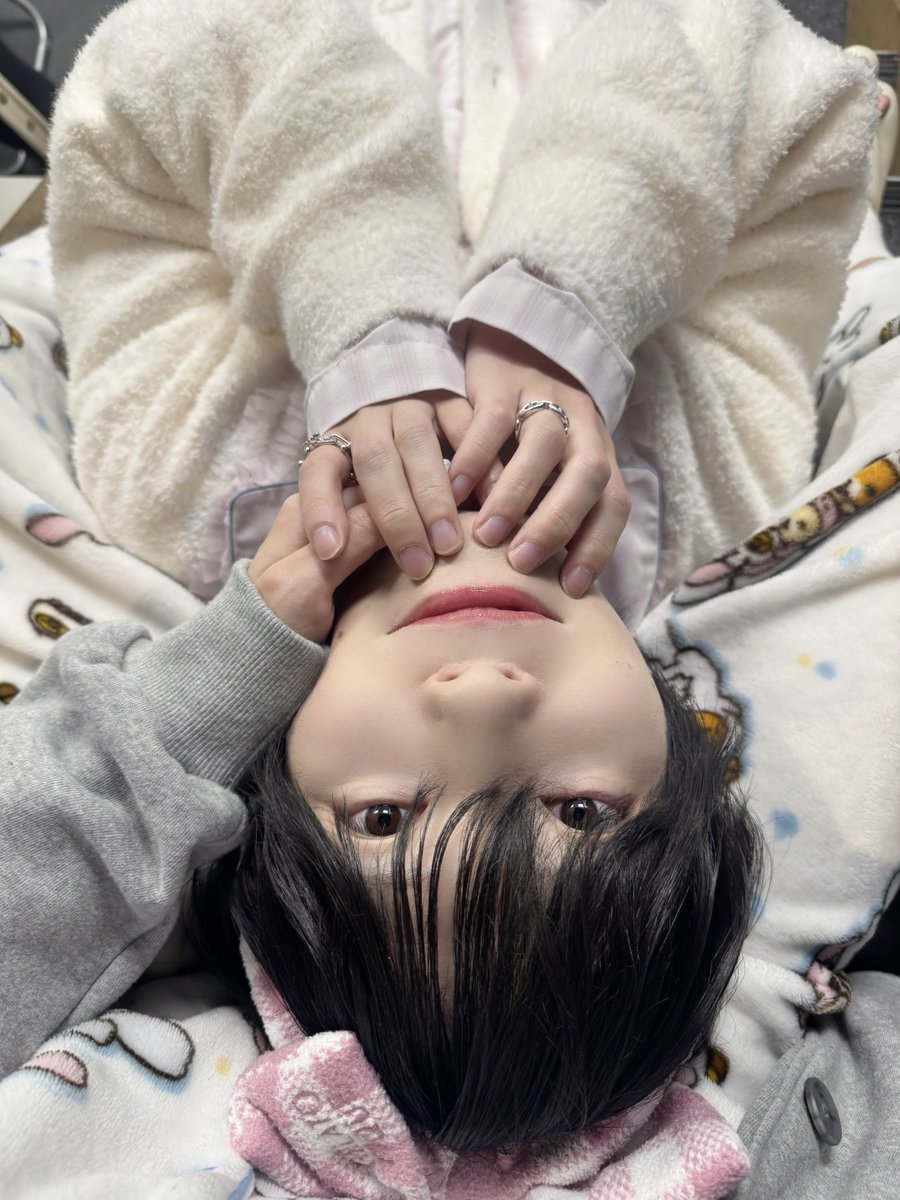 さつき tweet media