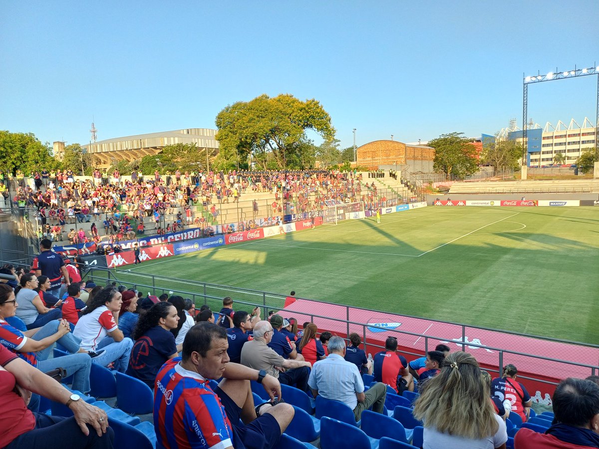 Ayer hubo 1.551 ingresantes en el partido entre Ameliano y Cerro Porteño. El equipo local no mencionó la recaudación porque el espectáculo fue vendido; sin embargo, no se especificó quién realizó la compra.
<a href="/latribu1120am/">La Tribu Deport 1120 AM</a>