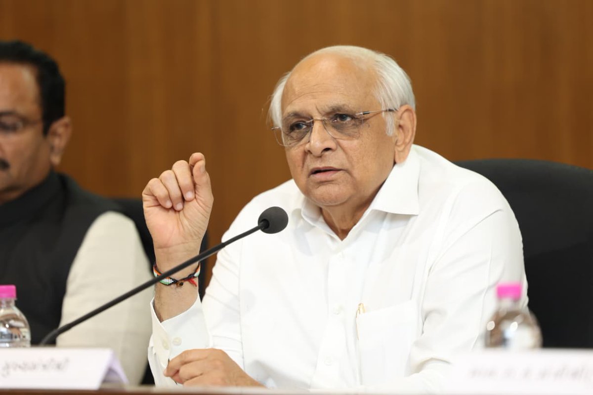 તલાટી કમ મંત્રીને 20 વર્ષે બીજું ઉચ્ચતર મેળવવા ખાતાકીય પરીક્ષામાંથી મુક્તિ અપાવવા બદલ માન.મુખ્યમંત્રીશ્રી <a href="/CMOGuj/">CMO Gujarat</a> સાહેબ, પંચાયત મંત્રીશ્રી <a href="/irushikeshpatel/">Rushikesh Patel</a> નાણા મંત્રીશ્રી <a href="/KanuDesai180/">Kanu Desai</a> માન.મંત્રીશ્રી સંજયસિંહ મહિડાજી પંચાયત વિભાગ અને  નાણા વિભાગના તમામ સાહેબોનો ખૂબ ખૂબ આભાર. 🙏