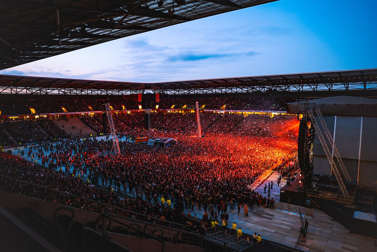 DestinationMK's tweet photo. 🎤 COMPETITION 🎤
To celebrate #SMKLive becoming a TWO DAY music festival, we’re giving one lucky winner the chance to win 2 x Weekender Pitch Standing passes for the ultimate summer weekend @Stadium_MK
! 🙌🎶
To enter; RT before 8pm on 1.3.26. Running on other social channels. https://t.co/xcddzWP1Nj