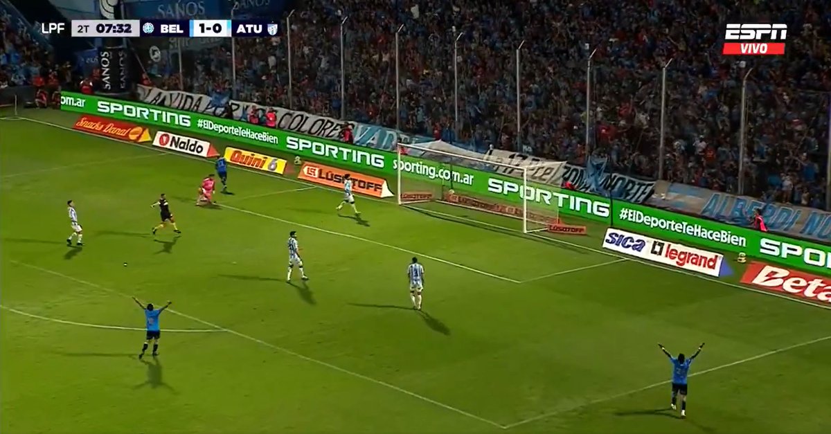 franalvarezCAB's tweet photo. El gesto del Chino y Rigoni fue el de los 40.000 piratas que estábamos en la cancha: al fin te sacaste la sal, Uva! https://t.co/CuUO9ilxIV