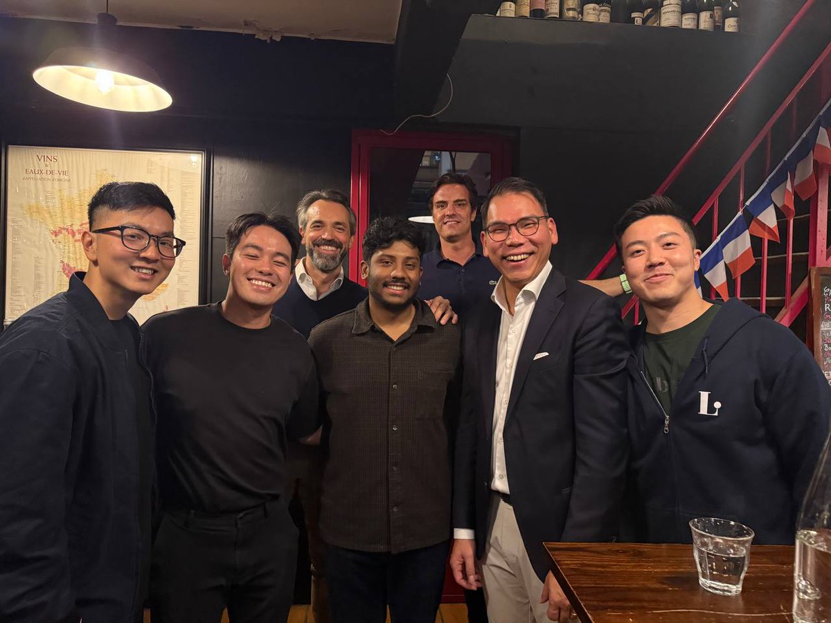 Ari | Theo tweet media