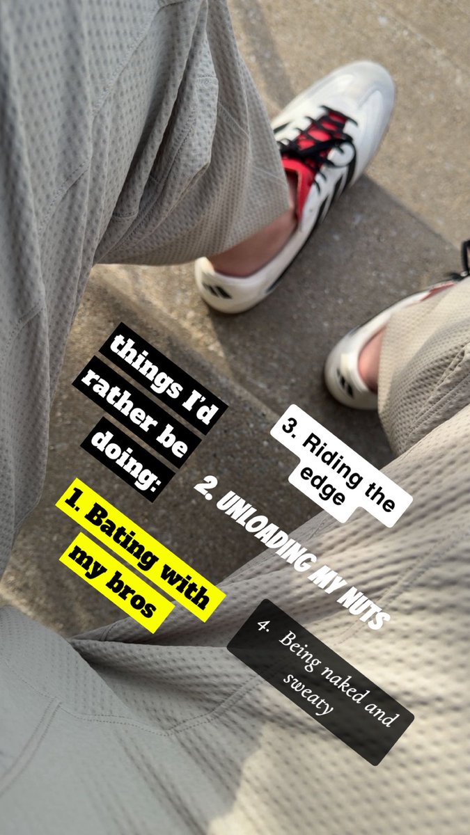 bbjock8's tweet photo. Morning π bros! 3 days of chronically riding the edge. βππ§#baterbro #brobro #gooner #sneakerfetish #adidasbro #bigfeet #edging #horny #bi #wataa #ridingtheedge https://t.co/AG1xcUNlVy