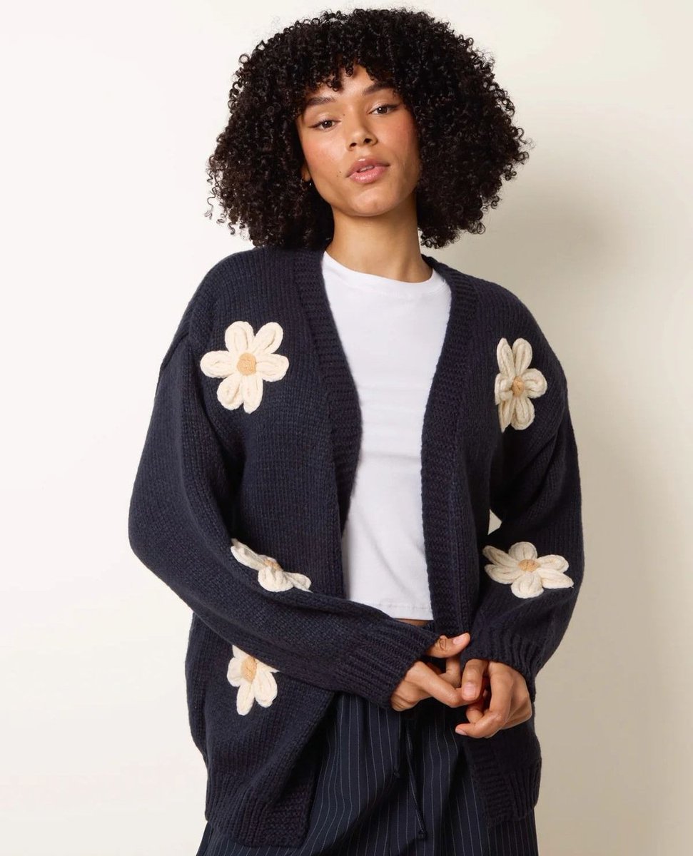 BlueVanilla tweet media