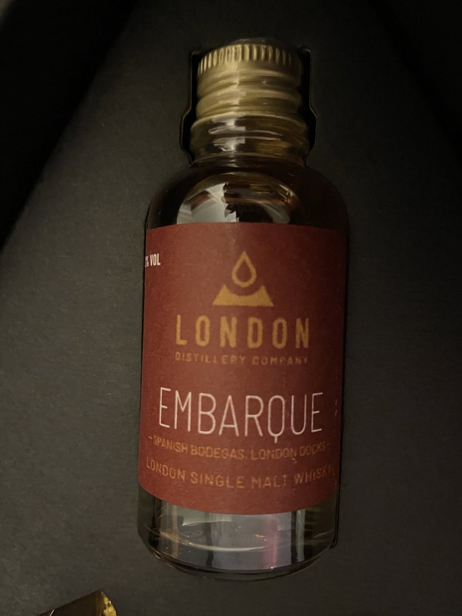sprungatom's tweet image. #TLDCWhisky Embarque #SingleMalt Sherry Cask (oloroso, Bodegas Barbadillo) 57.7% ABV - 500 bottles

Nosing: apple, pink grape, vanilla, custard, wood shavings, iced gems