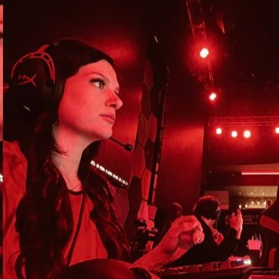 VanHo🔺 tweet media