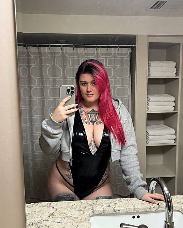 If this comes up in your home page it means you have a thing for chubby tattooed Scottish girls, how’d the algorithm do?