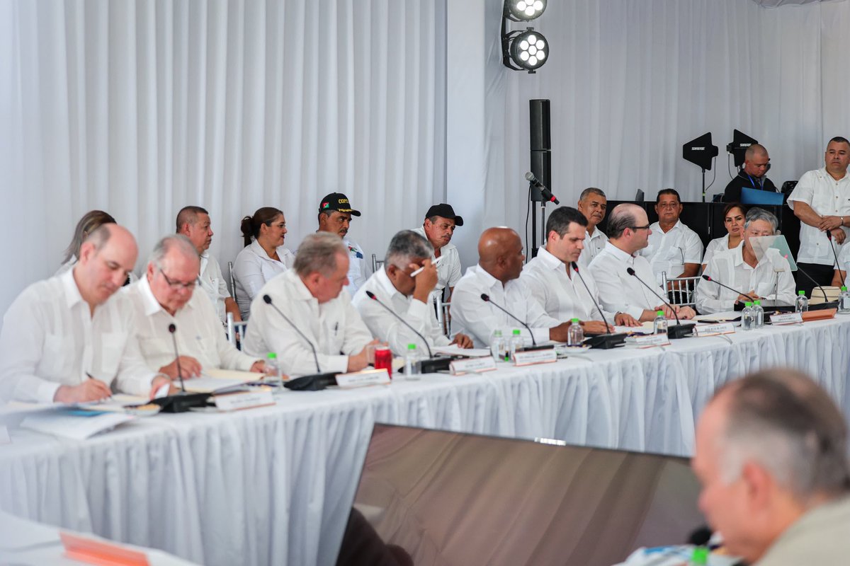 Astrid Salazar tweet media