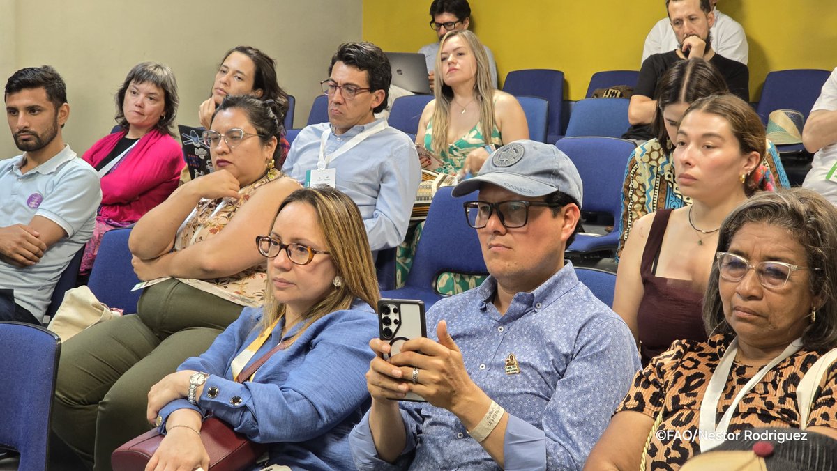 FAO_Colombia's tweet photo. Marcos Rodríguez destacó que la articulación entre la ACFEC y la Compra Pública de Alimentos, funciona para fortalecer la economía campesina, dinamizar mercados locales y garantizar abastecimiento con enfoque territorial, sostenibilidad y justicia social para el campo. https://t.co/U3EtDlYBEp