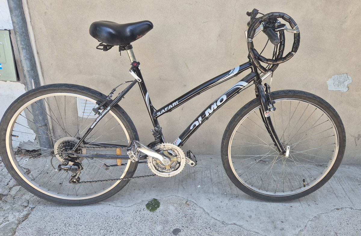 REGALO Y SORTEO DE BICICLETA 

Regalo esta bicicleta a alguien que realmente la necesite como herramienta de trabajo.

Mientras estudiaba en la universidad, trabajaba realizando cobranzas, reparto y distribución. Mi bicicleta era mi único capital de trabajo y el medio que me