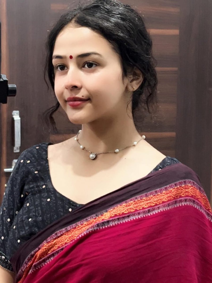 Good night 🌙

May your dreams be soft,
your mind be peaceful,
and your tomorrow be brighter than today ♥️

Sleep well. 🌌

Can I get GN?