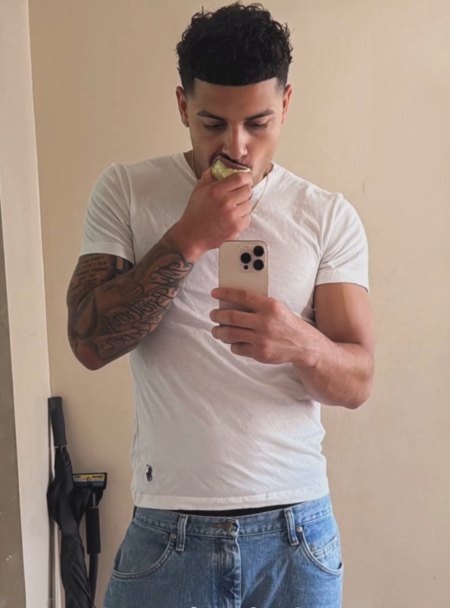 Jay Breezy tweet media