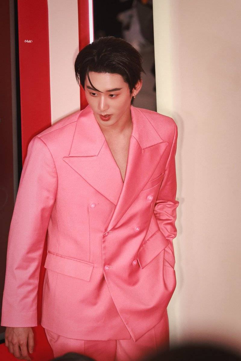 𝑀𝑈𝑆𝐸 tweet media