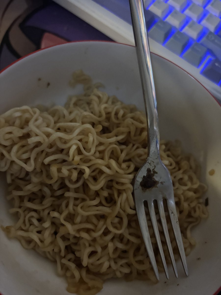 raechit 💜 ⭐ tweet media