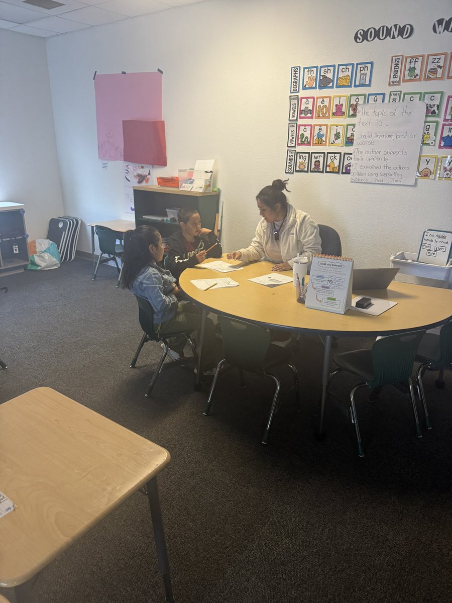 Manatee Elementary tweet media