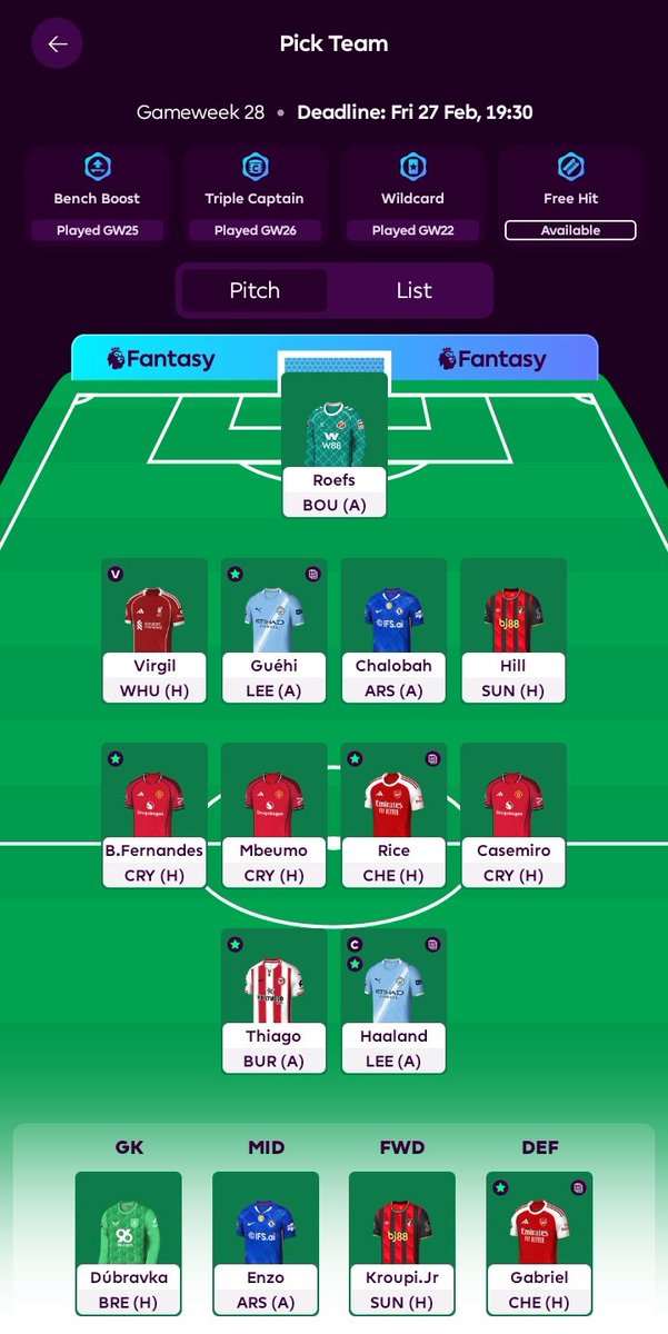 #FPL suggestions please. 
I have too many Chelsea and arsenal players for this fixture and I'm sensing a dry game
Man U will definitely cook against Crystal palace 😁