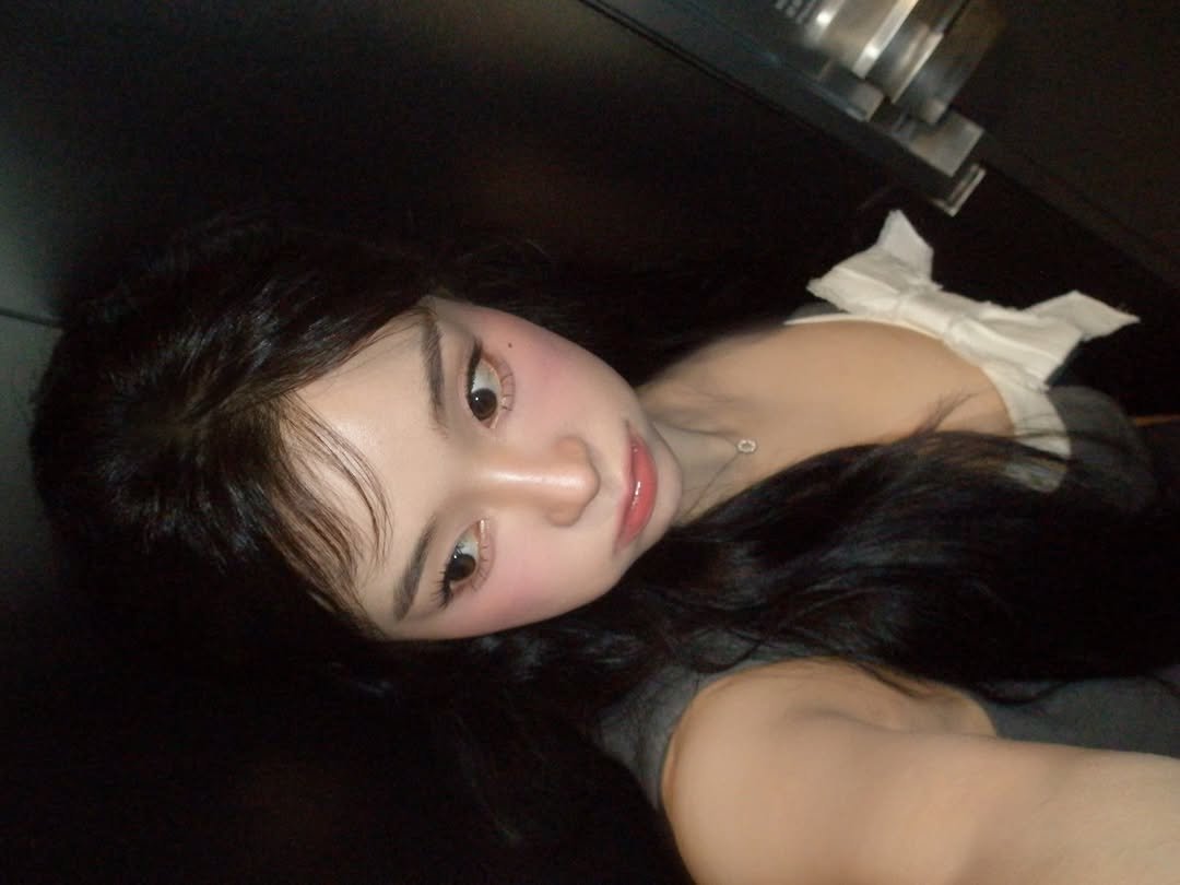 it_dreamcatcher's tweet image. [27.02.26] [Aggiornamento INSTAGRAM di #GAHYUN fox._.zzlo_]

Ho provato dei vestiti carini 💗 #empty #shushutong 

instagram.com/p/DVOeHCfkT_8

👓
#드림캐쳐 #Dreamcatcher