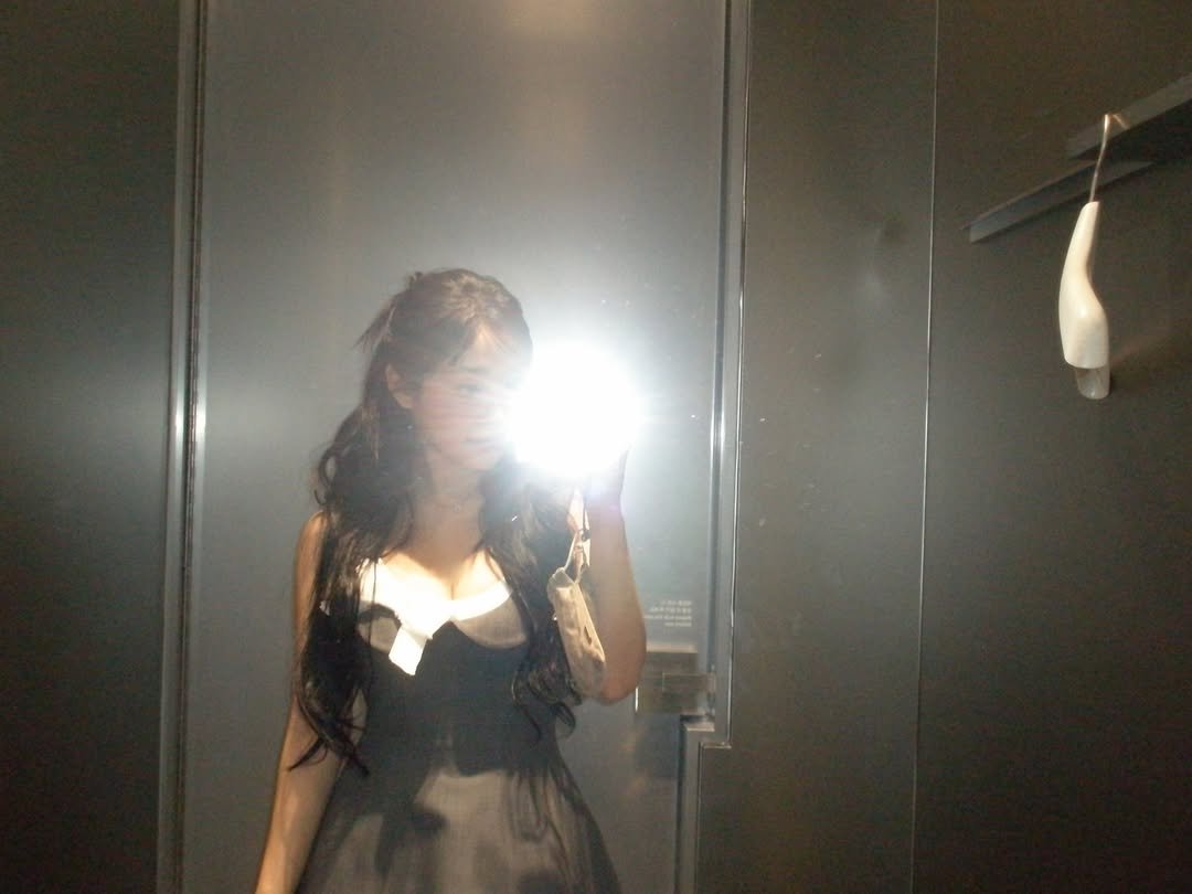 it_dreamcatcher's tweet image. [27.02.26] [Aggiornamento INSTAGRAM di #GAHYUN fox._.zzlo_]

Ho provato dei vestiti carini 💗 #empty #shushutong 

instagram.com/p/DVOeHCfkT_8

👓
#드림캐쳐 #Dreamcatcher